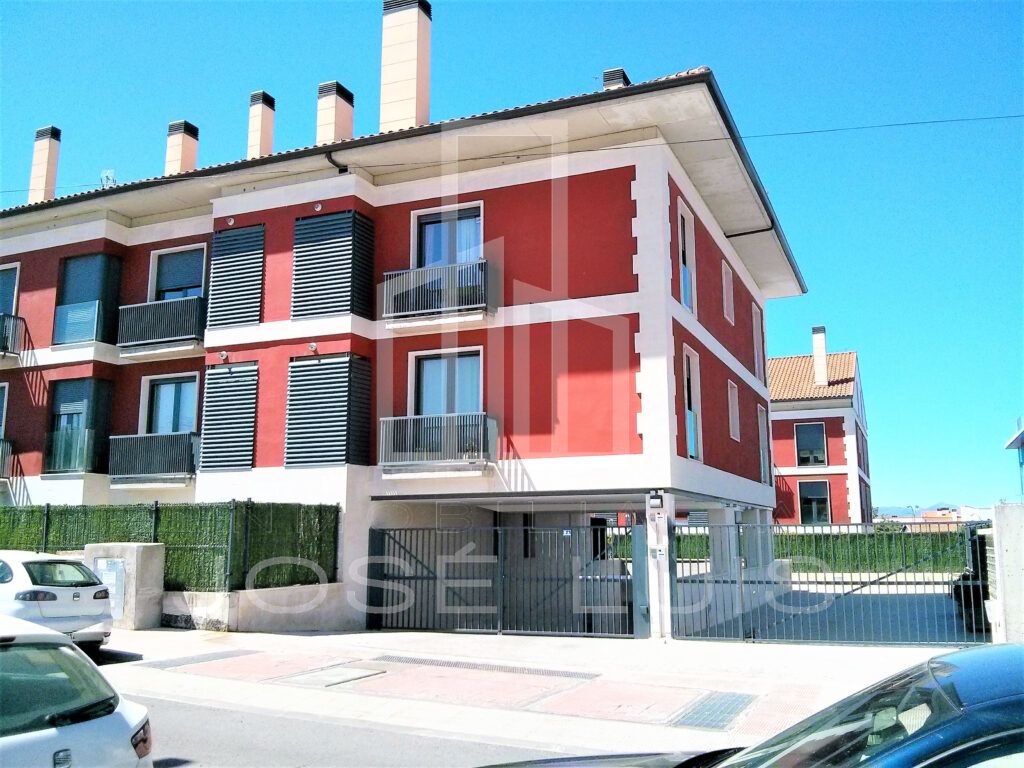 317 – Collado Villalba – Calleja Oscura – Piso – Apartamento – 1 dormitorio – Garaje – Trastero